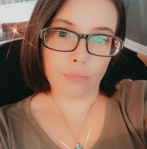 Meet your Posher, Marie-eve